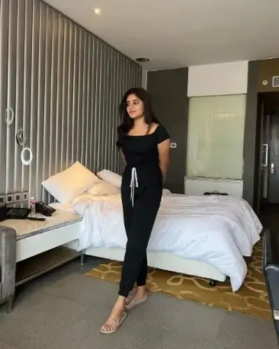 Call Girls S A S Nagar Cash On Delivery